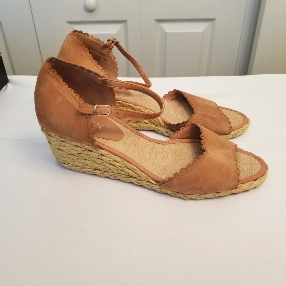 Lauren Ralph Lauren Tan Suede Scalloped Espadrille Wedge Sandals Women 8 B